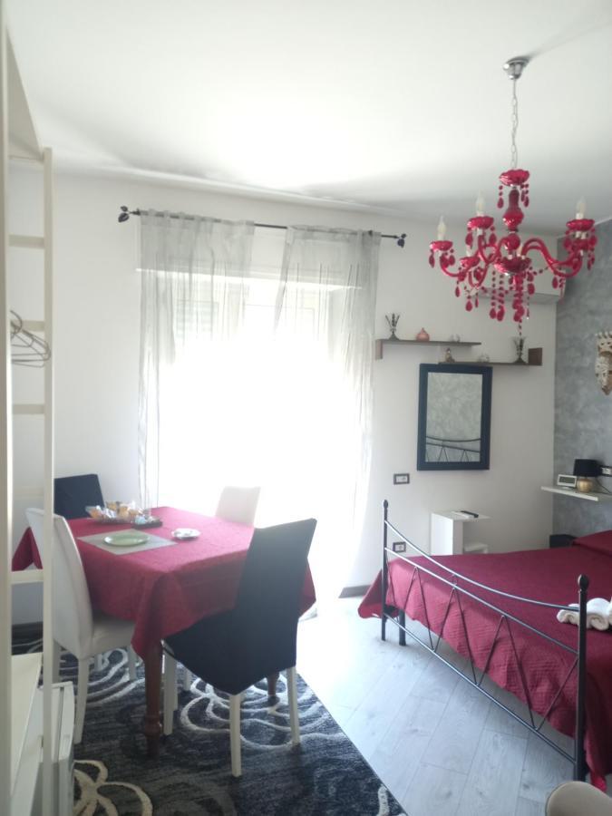 I Fiori Bed & Breakfast Quartu Sant'Elena Bagian luar foto