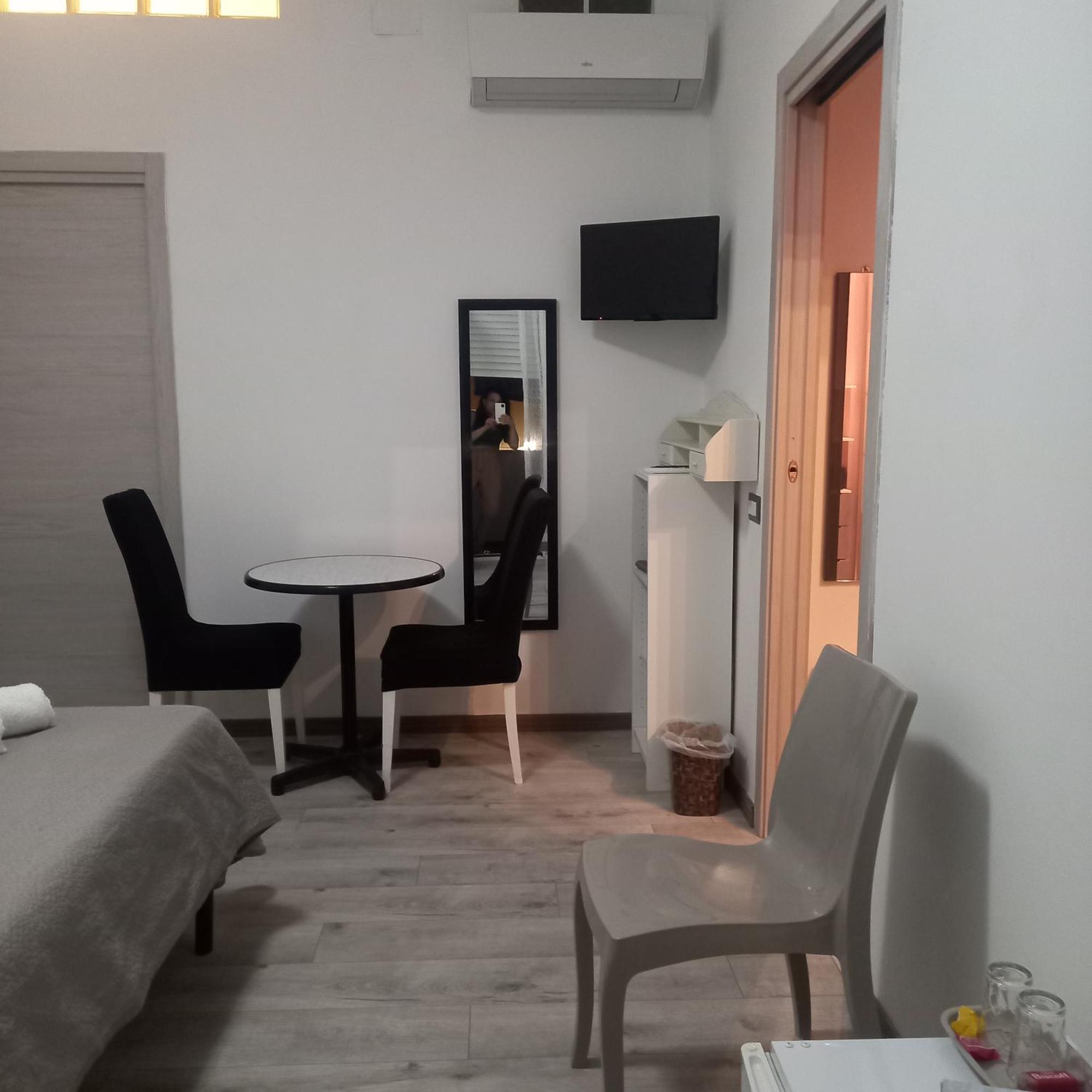 I Fiori Bed & Breakfast Quartu Sant'Elena Bagian luar foto